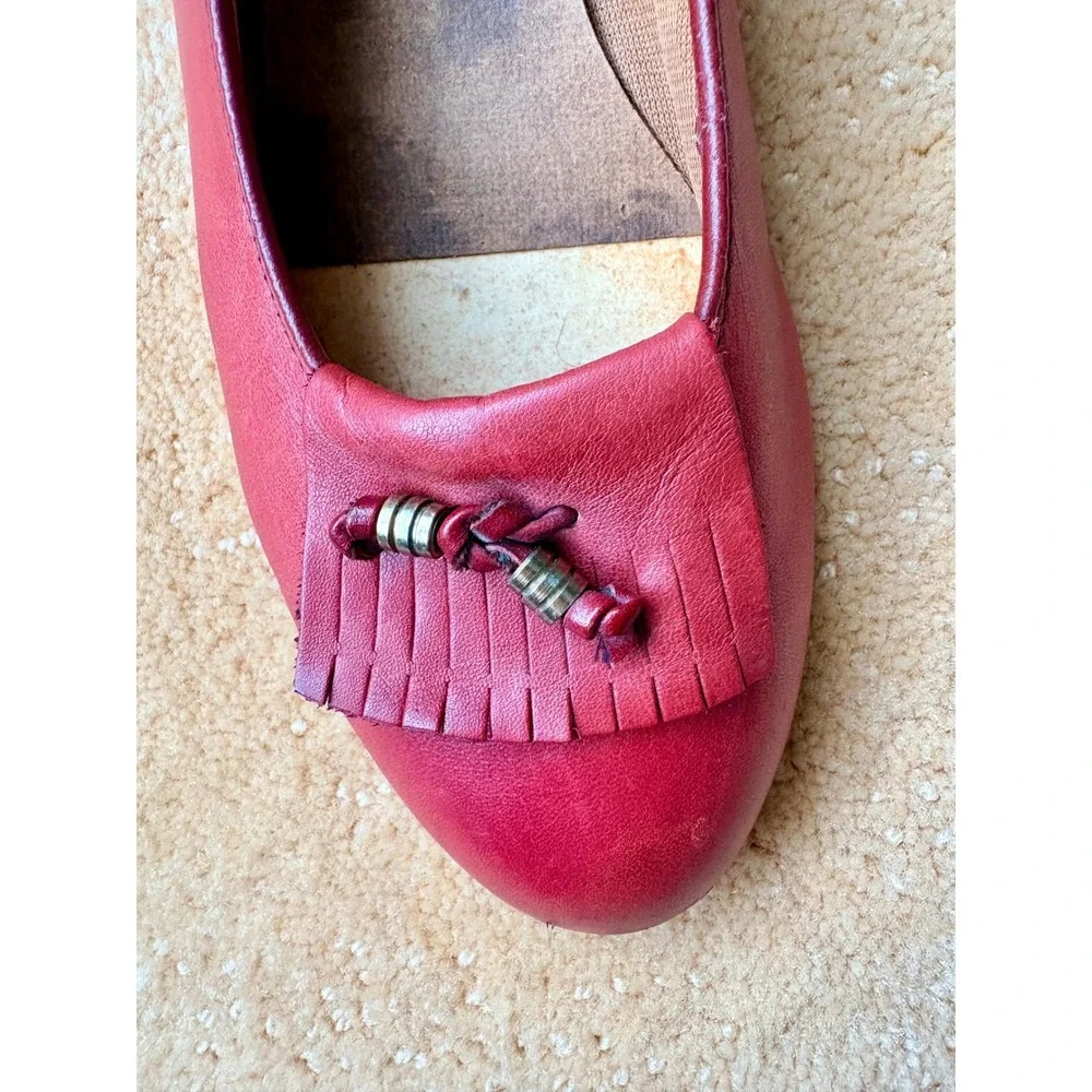 Vintage G.H. Bass Red Leather Tassel Loafer Flats Women Shoes Size 8 Peppy Retro